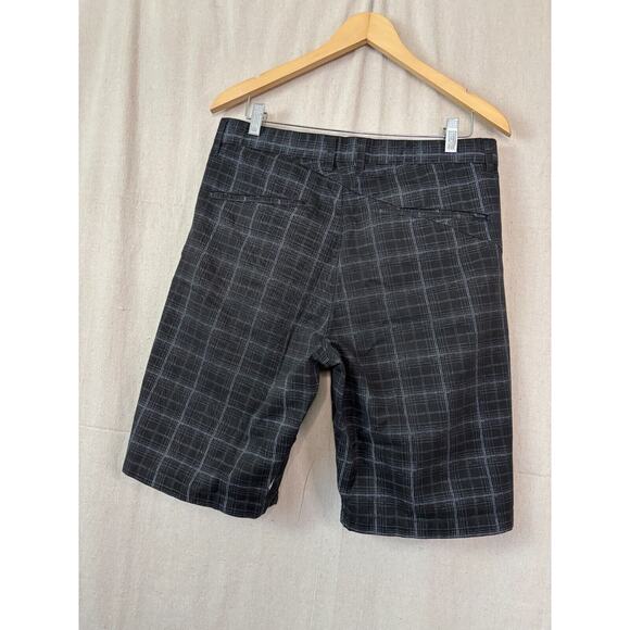 Volcom Corpo‎ Class Plaid Shorts Men Size 33 Black Blue Beach Preppy Adventure - Picture 3 of 8